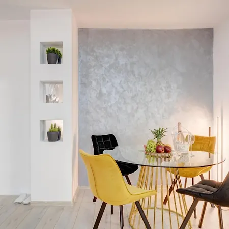 Elegant Old Town Escape * Bucarest