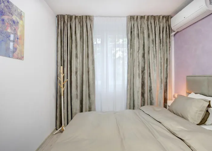 Apartament Elegant Old Town Escape